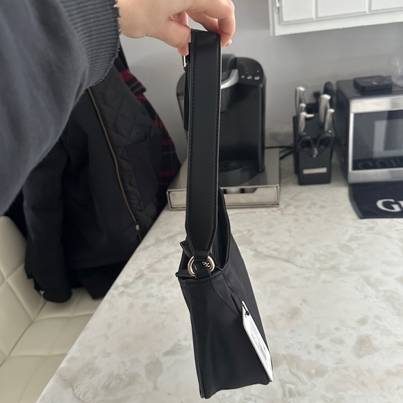 Guess Black Shoulder Bag - Picture 5 of 12